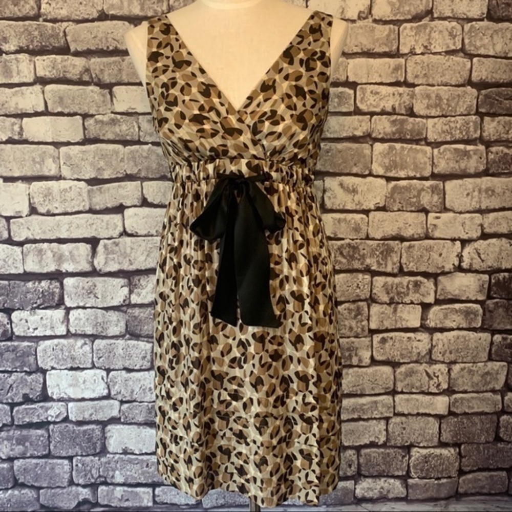 BCBGMaxazria Silk  W/ Black Tie Dress Size 2
